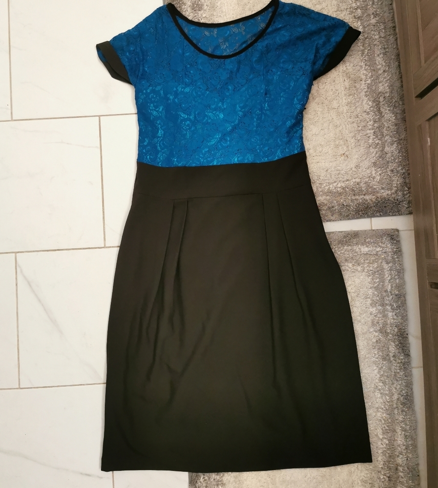Custom made maternity dress